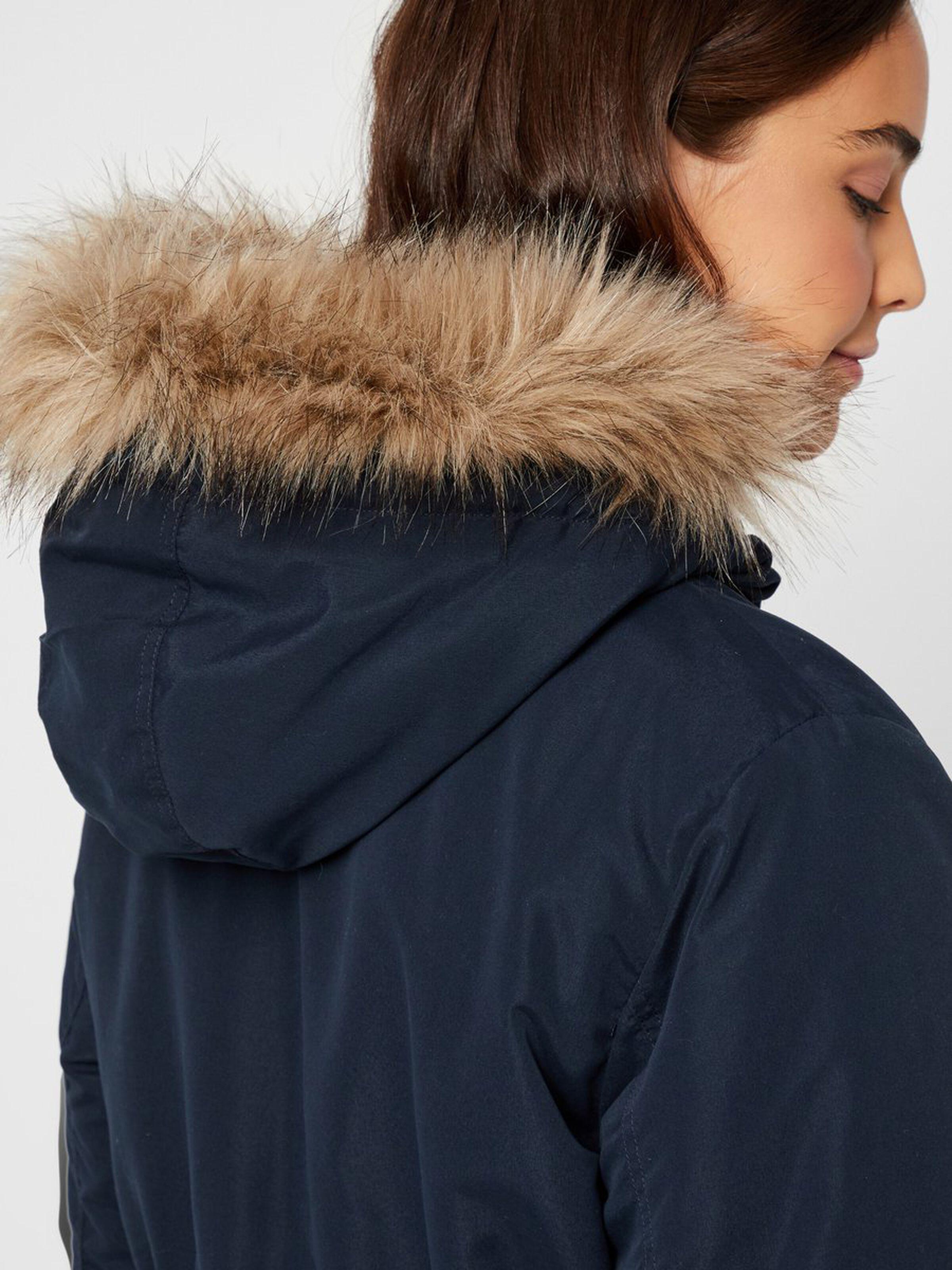 Mamalicious Umstands-Parkajacke – Jessa – Marineblauer Blazer – Umstandsjacke – MamaMilla