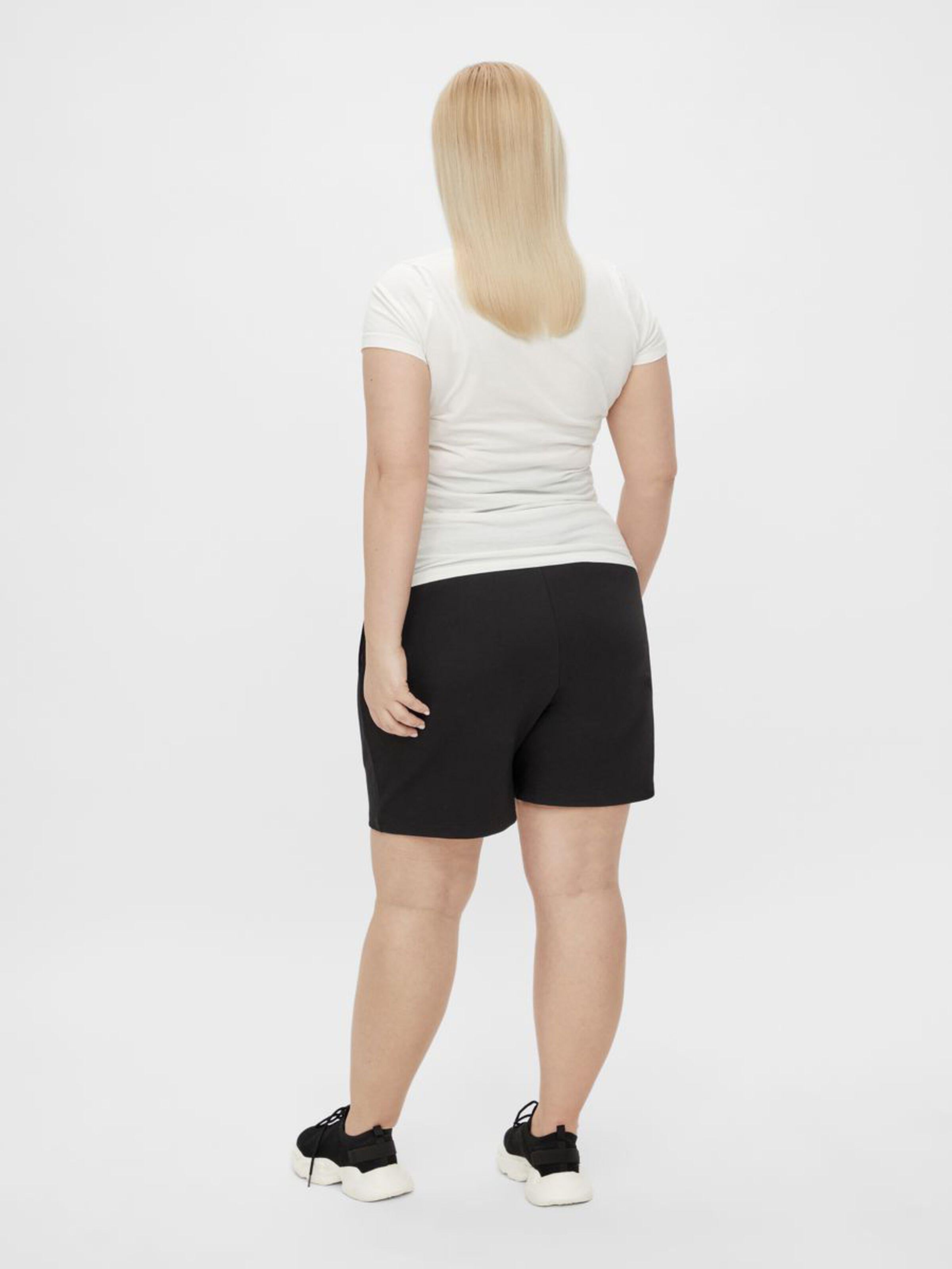 Mamalicious Umstandsshorts – Curve Lif – Marineblauer Blazer – Umstandsmode – MamaMilla