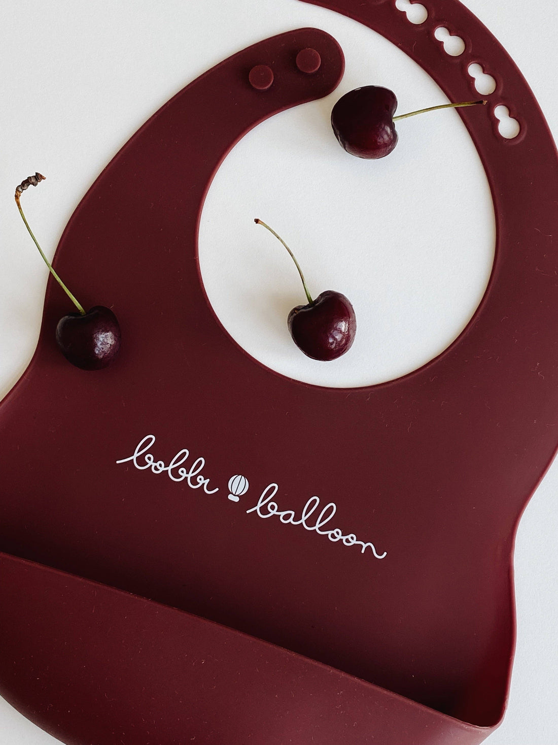 Bobbi Balloon Silikonhaklapp - Merlot Röd - Silikonhaklapp - MamaMilla