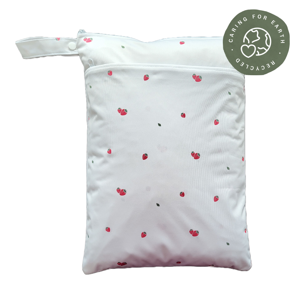 The Swedish Forest | Wetbag medium: Smultron - - MamaMilla