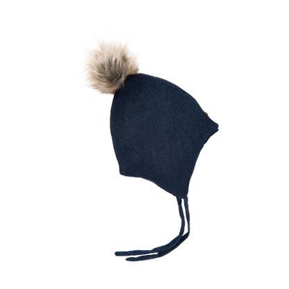 Minymo-Mütze mit Bommel - Black Iris - Wollmütze - MamaMilla