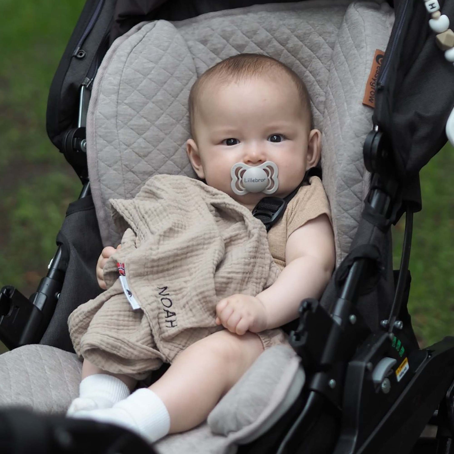 Easygrow Kinderwagen-Reduzierer/Minimierer für Kinderwagen – Schwarz Anthrazit – Kinderwagen-Reduzierer – MamaMilla