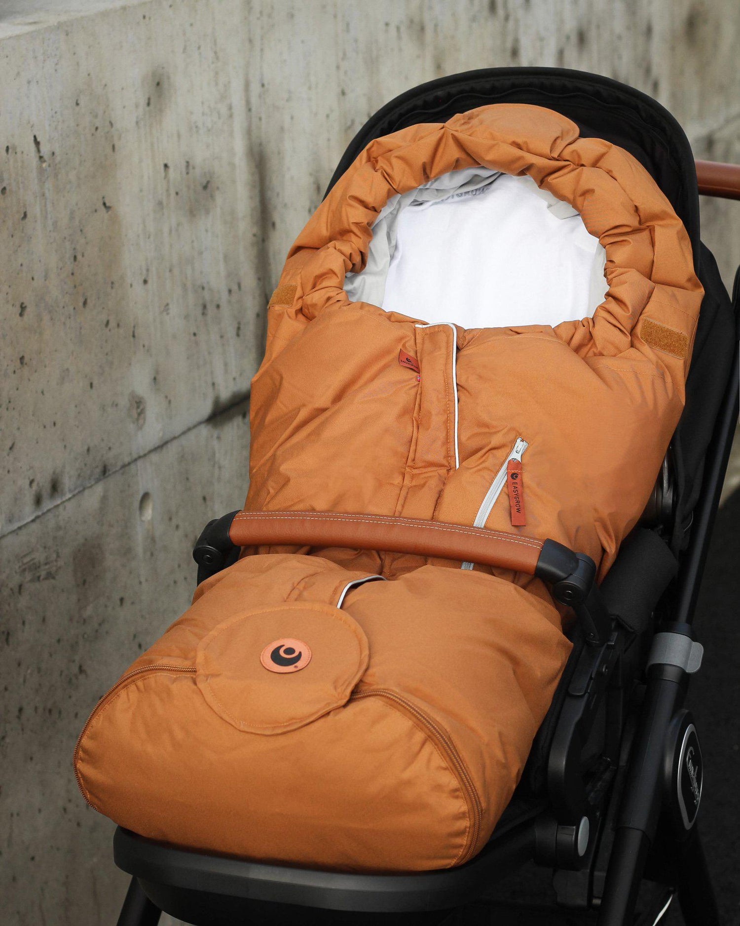 EasyGrow Reisetasche/Schlafsack – Hood Norse – Chai Tee – Reisetasche – MamaMilla