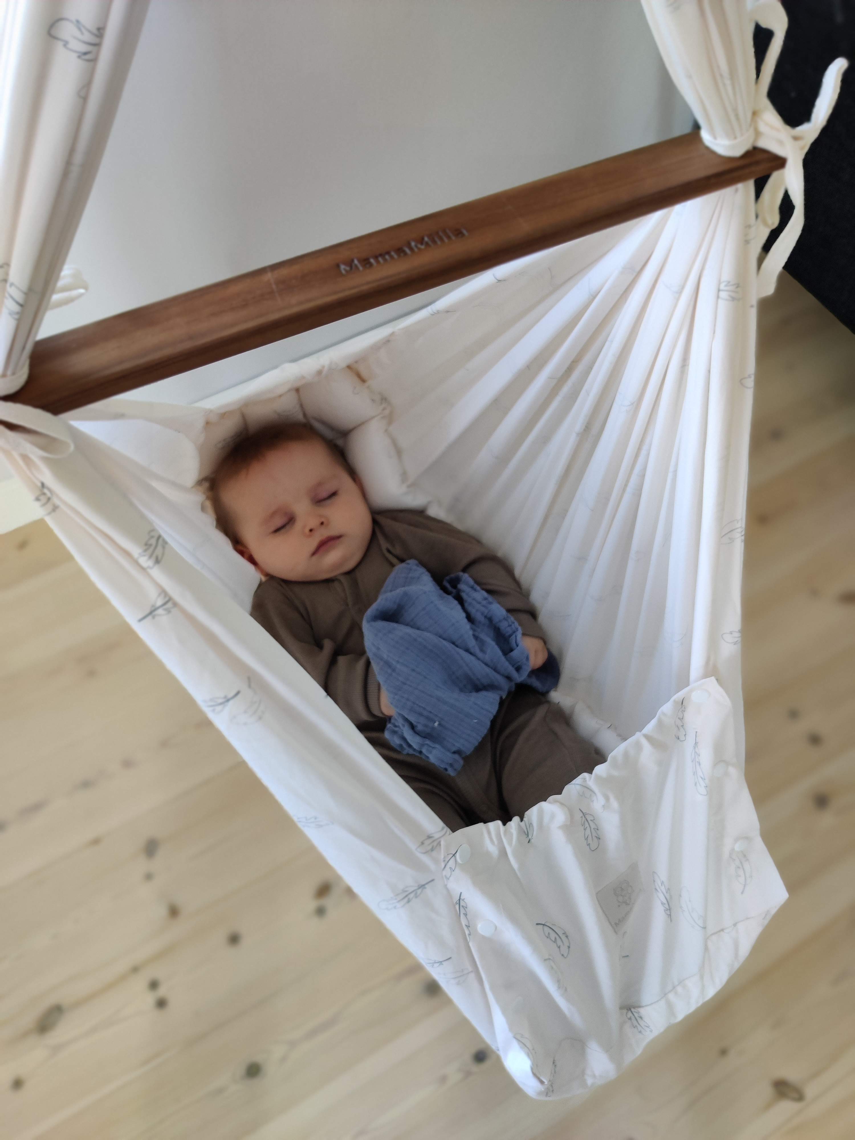 MamaMilla Slingwieg - Blauwe veren - Slingwieg - MamaMilla