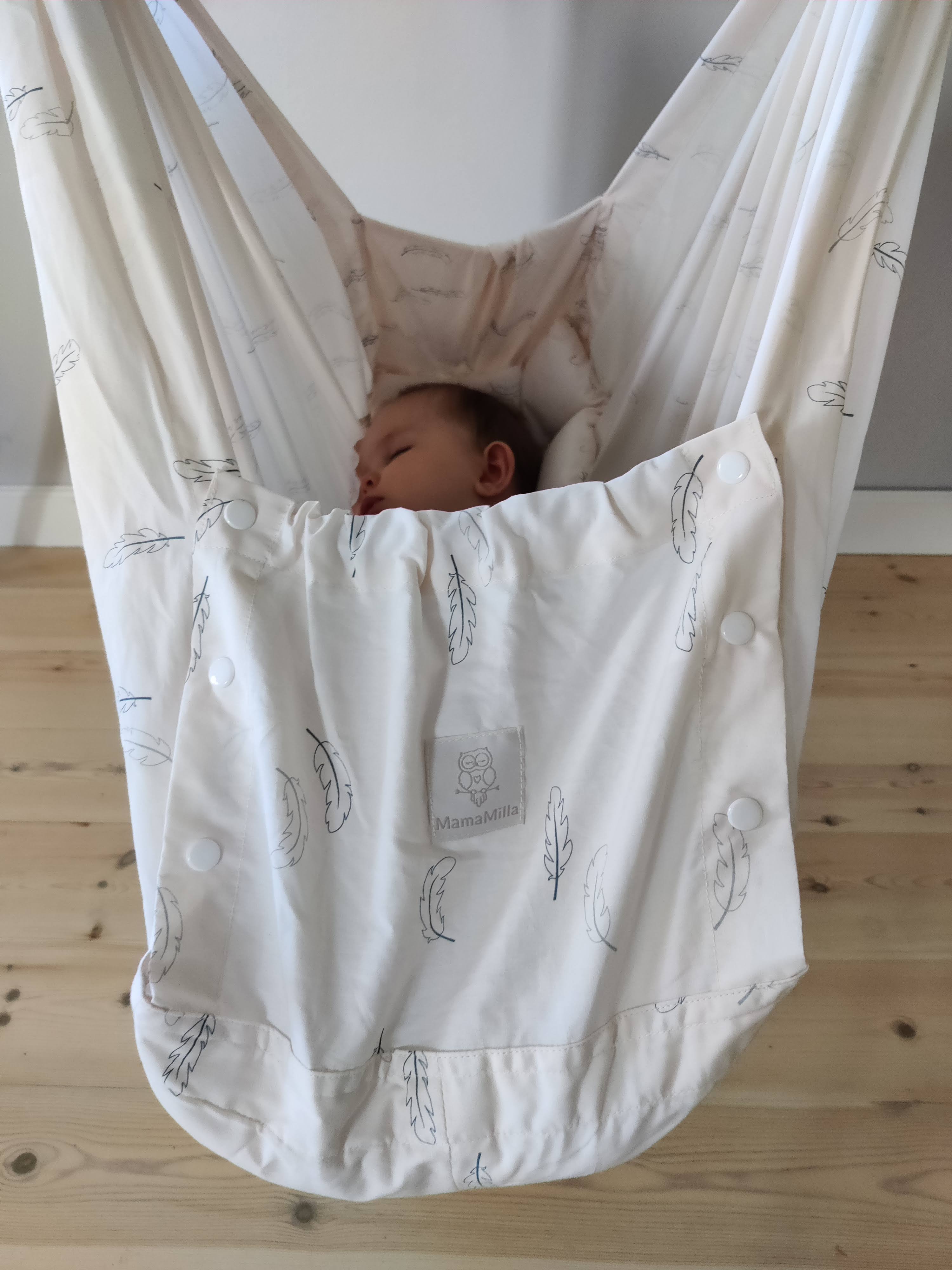 MamaMilla Sling-Wiege – Rosenfedern – Sling-Wiege – MamaMilla