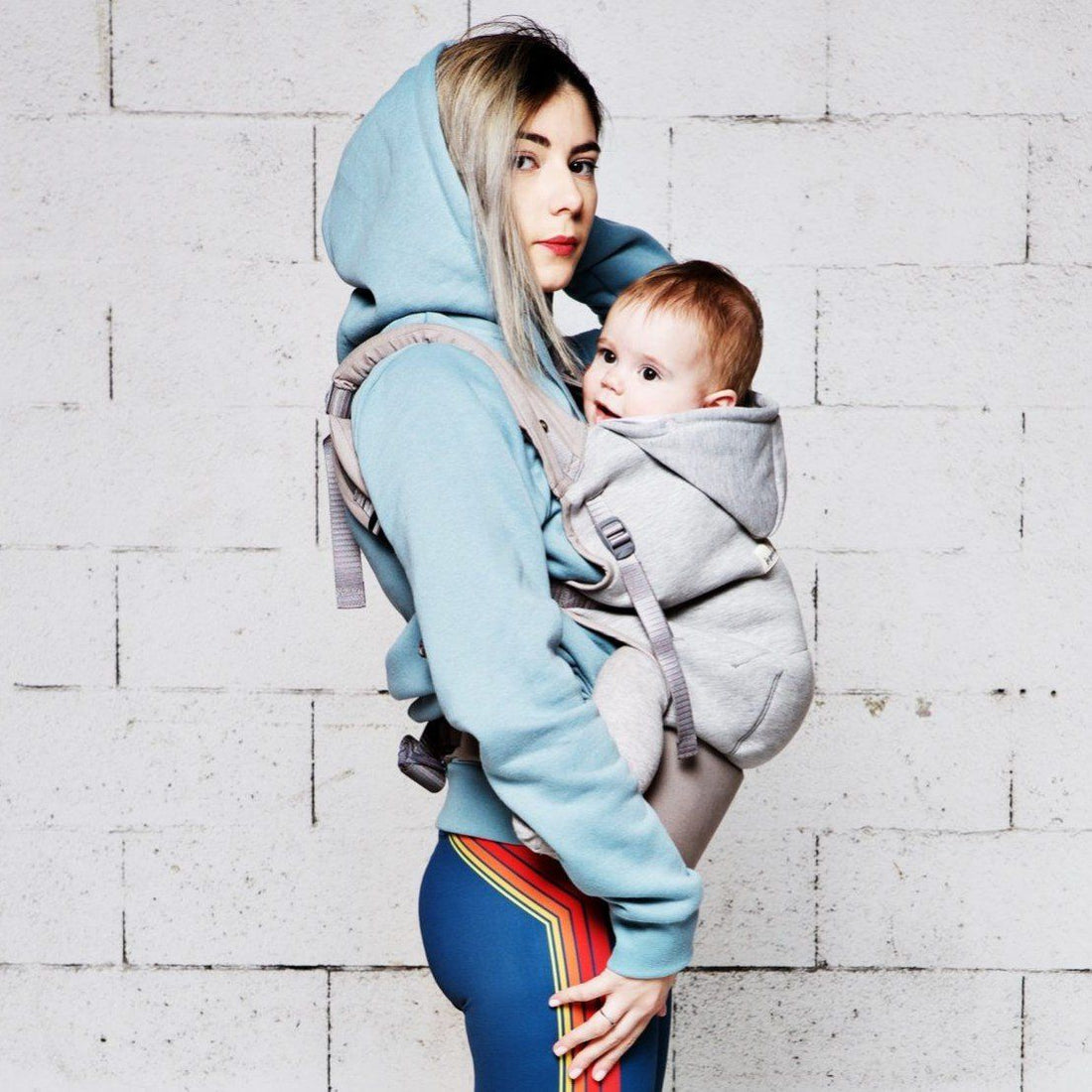 Love radius bæresele - Hoodie carrier - Lysegrå/Athletic Grey - bæresele - MamaMilla